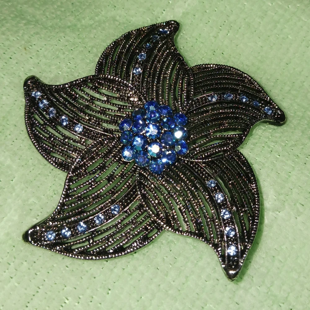 Vintage Blue and Silver Floral Brooch